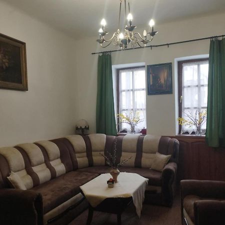 Erzsebet Vendeghaz Es Apartman Хайдусобосло Экстерьер фото